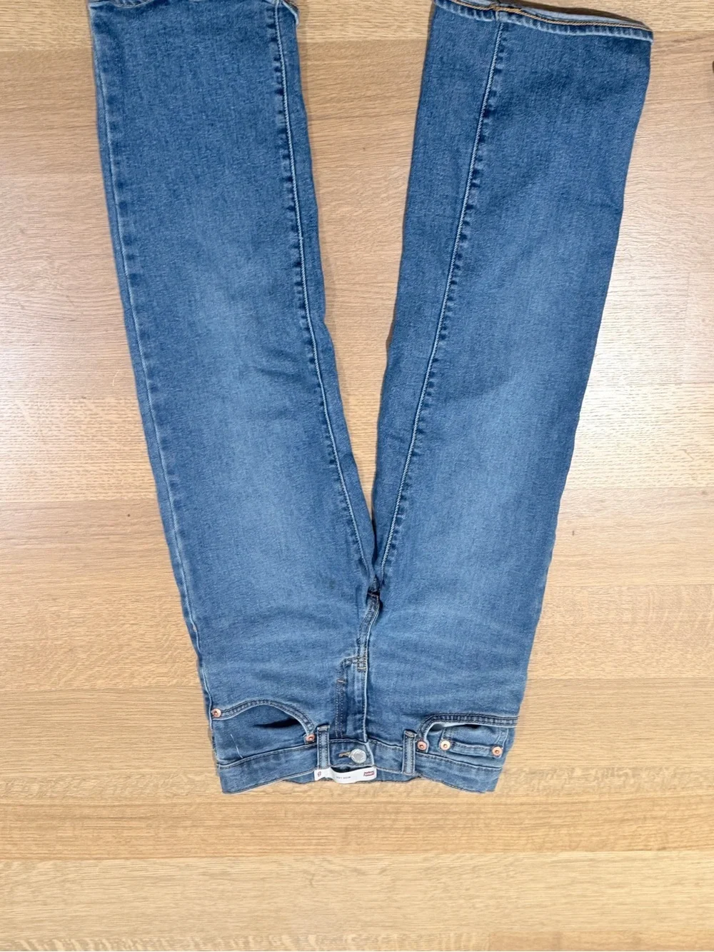 2 pairs Levi’s size 8 girls jeans